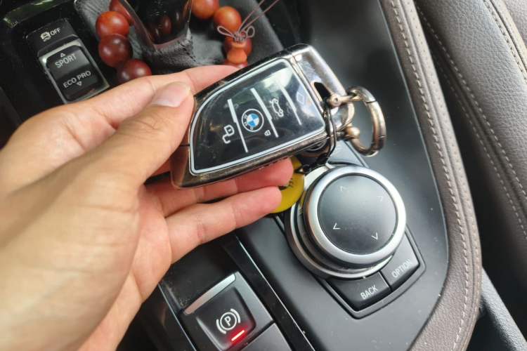 Used BMW X1 2020 sDrive20Li Premium Edition Vehicle Key