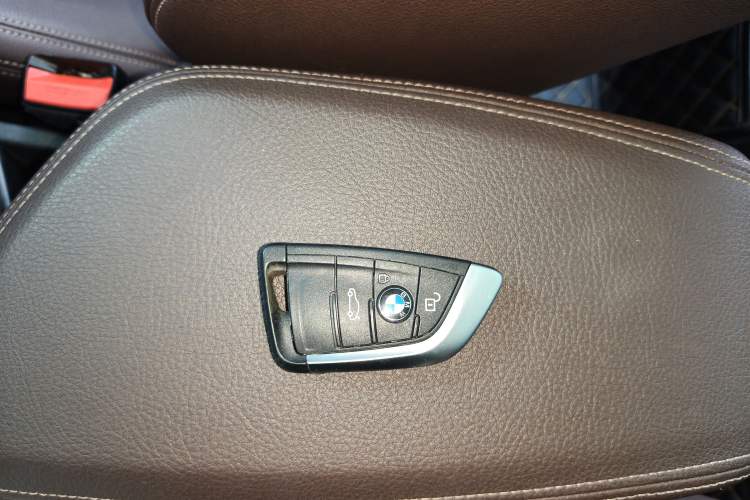 Used BMW X1 2020 xDrive25Li Luxury Edition Vehicle Key