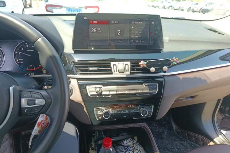 Used BMW X1 2020 sDrive20Li Premium Edition Audio And AC Panel