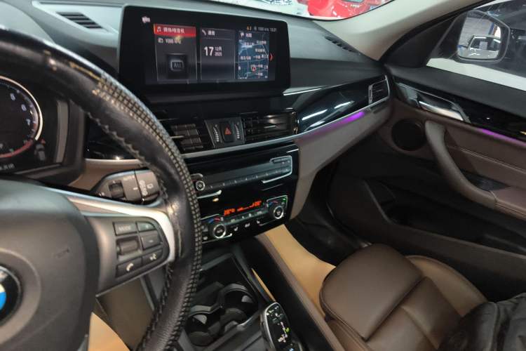 Used BMW X1 2020 sDrive25Li Leading Model Audio And AC Panel