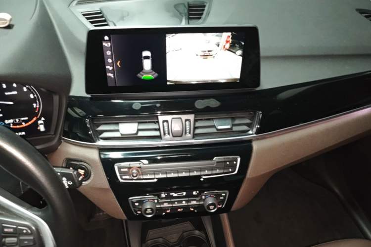 Used BMW X1 2020 sDrive25Li Leading Model Audio And AC Panel