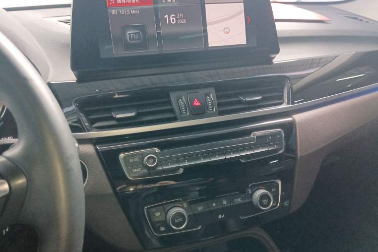 Used BMW X1 2020 sDrive20Li Premium Edition Audio And AC Panel
