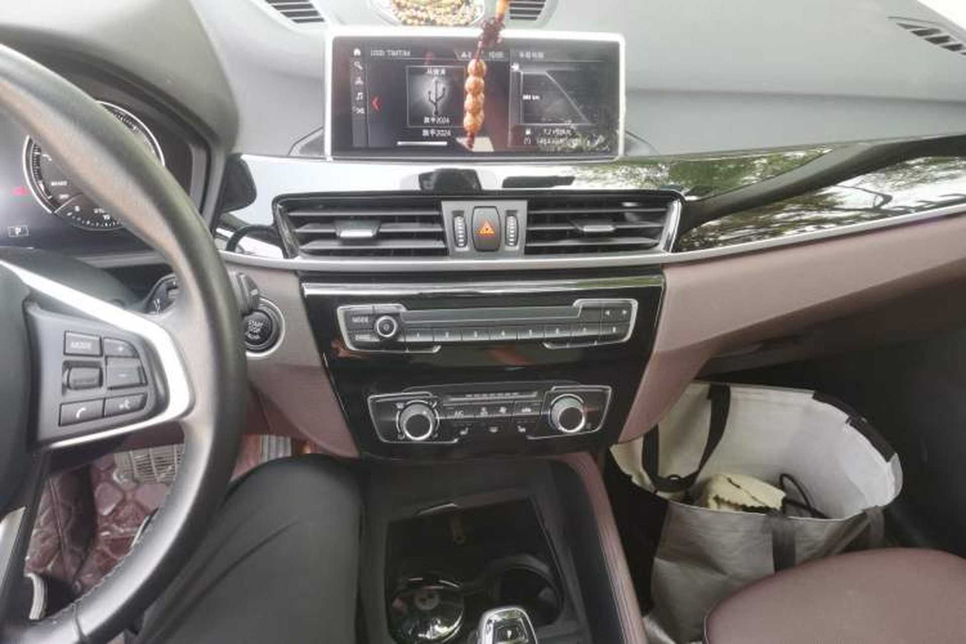 Used BMW X1 2020 sDrive20Li Fashion Model Audio And AC Panel
