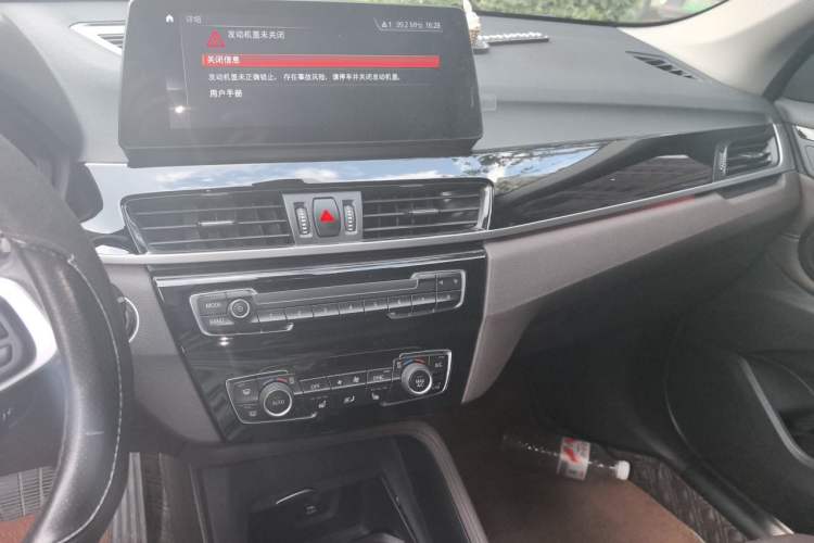Used BMW X1 2020 sDrive25Li Leading Model Audio And AC Panel