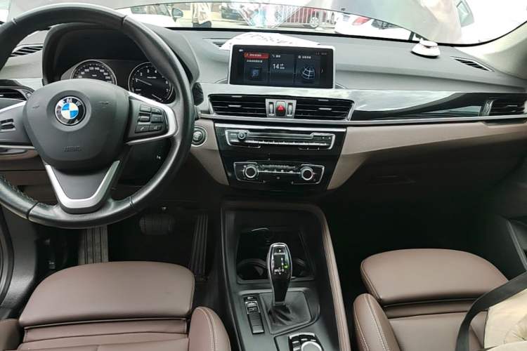 Used BMW X1 2020 sDrive20Li Fashion Model Audio And AC Panel