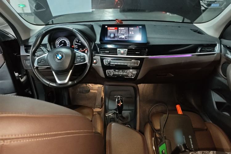 Used BMW X1 2020 sDrive25Li Leading Model Center Console