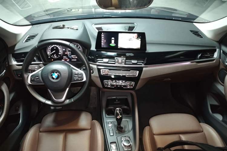 Used BMW X1 2020 sDrive25Li Leading Model Center Console