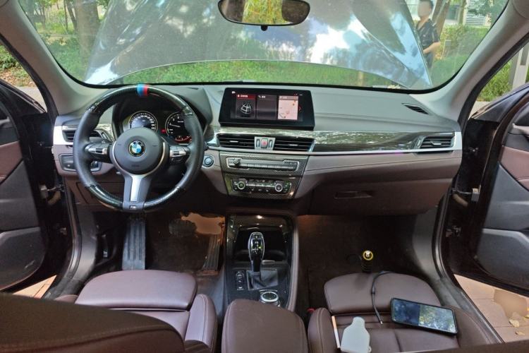 Used BMW X1 2020 xDrive25Li Luxury Edition Center Console