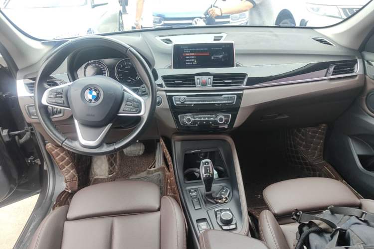 Used BMW X1 2020 sDrive20Li Fashion Model Center Console