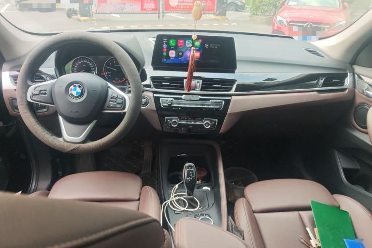 Used BMW X1 2020 sDrive25Li Leading Model Center Console