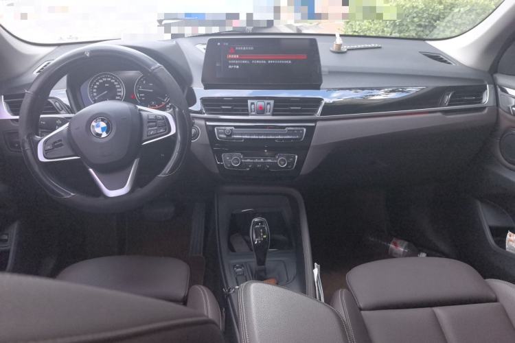 Used BMW X1 2020 sDrive25Li Leading Model Center Console