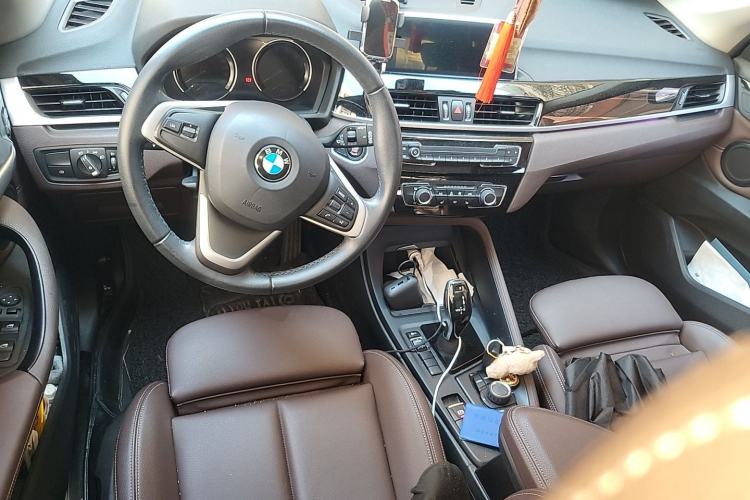 Used BMW X1 2020 sDrive20Li Fashion Model Center Console