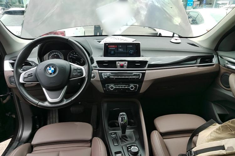 Used BMW X1 2020 sDrive20Li Fashion Model Center Console