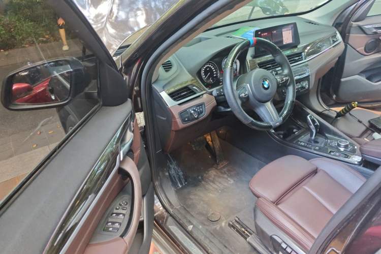 Used BMW X1 2020 xDrive25Li Luxury Edition Driver Seat