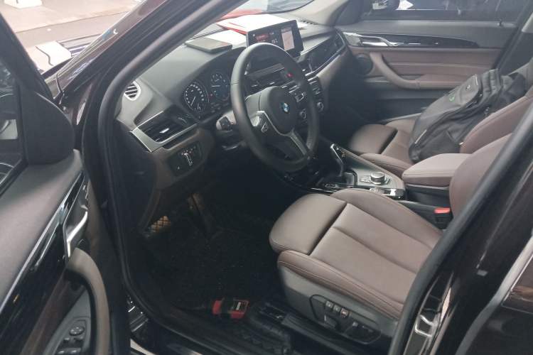 Used BMW X1 2020 sDrive20Li Premium Edition Driver Seat