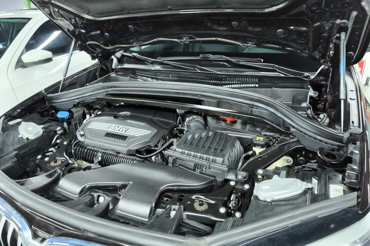 Used BMW X1 2020 sDrive25Li Leading Model Engine Bay