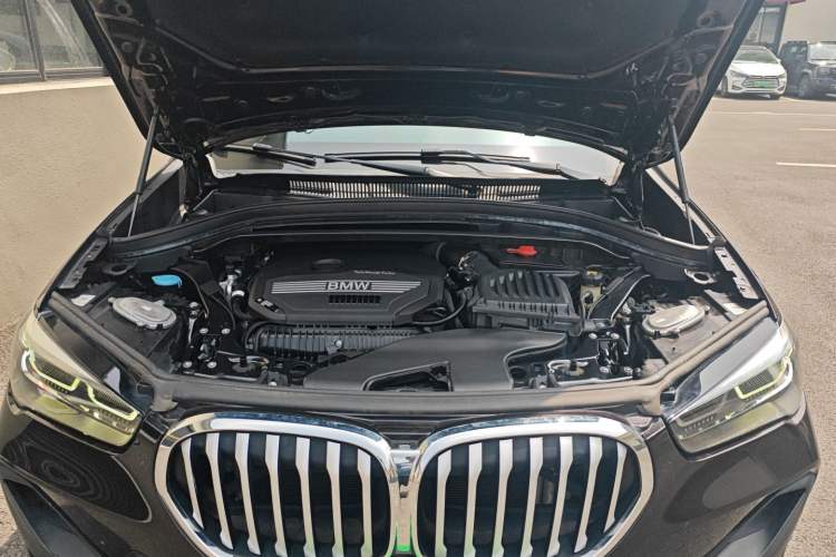 Used BMW X1 2020 sDrive25Li Leading Model Engine Bay