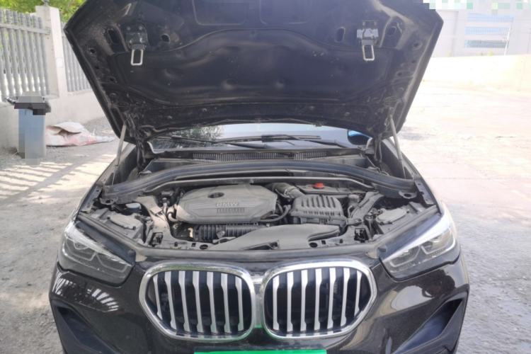 Used BMW X1 2020 sDrive20Li Fashion Model Engine Bay