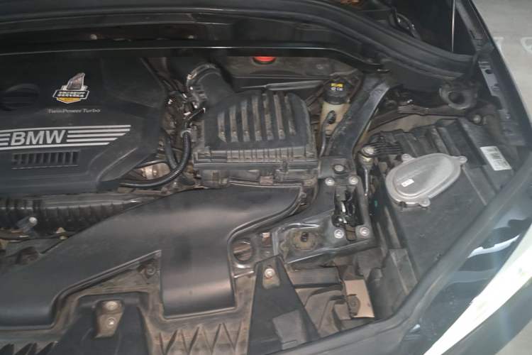 Used BMW X1 2020 sDrive20Li Premium Edition Engine Bay Left