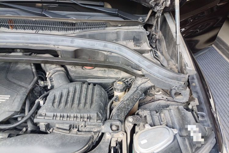 Used BMW X1 2020 sDrive20Li Premium Edition Engine Bay Left