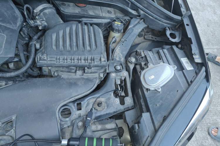 Used BMW X1 2020 sDrive20Li Fashion Model Engine Bay Left