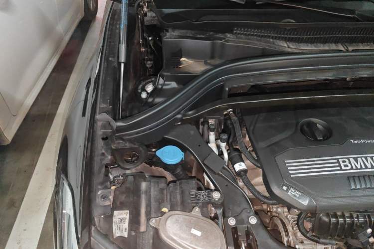 Used BMW X1 2020 sDrive20Li Premium Edition Engine Bay Right