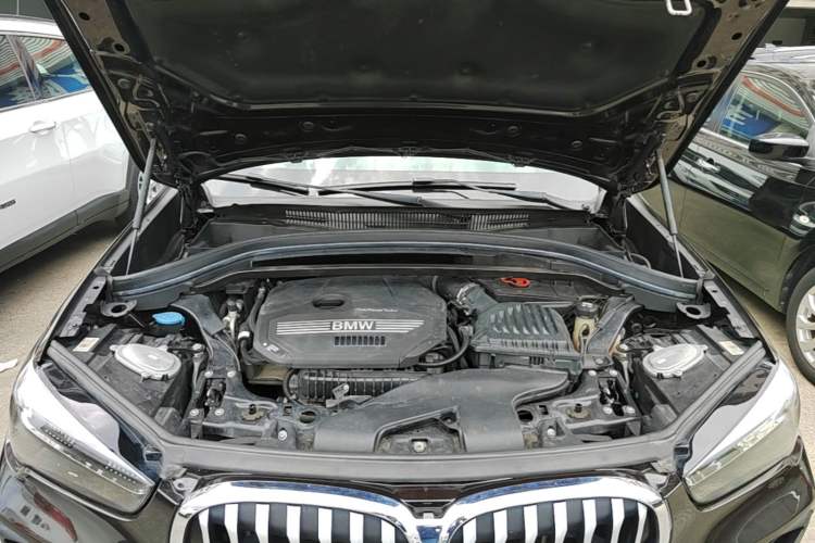 Used BMW X1 2020 sDrive20Li Fashion Model Engine Bay