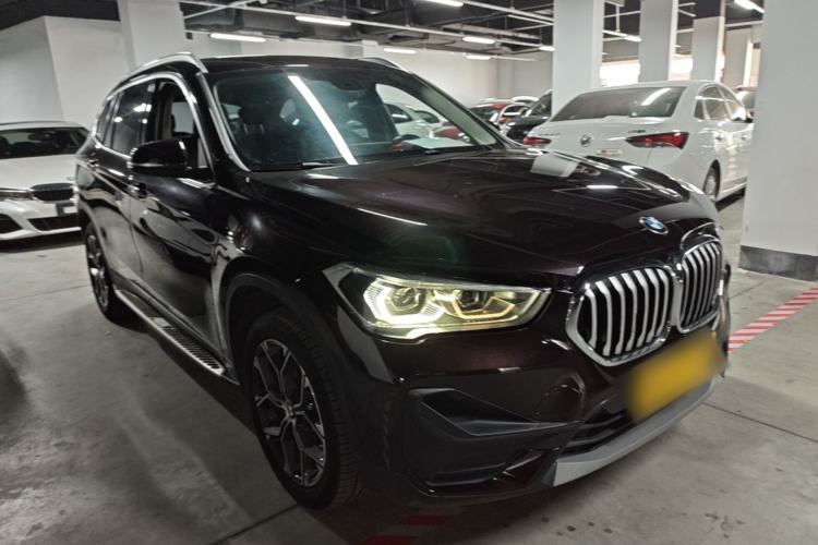 Used BMW X1 2020 sDrive25Li Leading Model Front Right 45 Deg