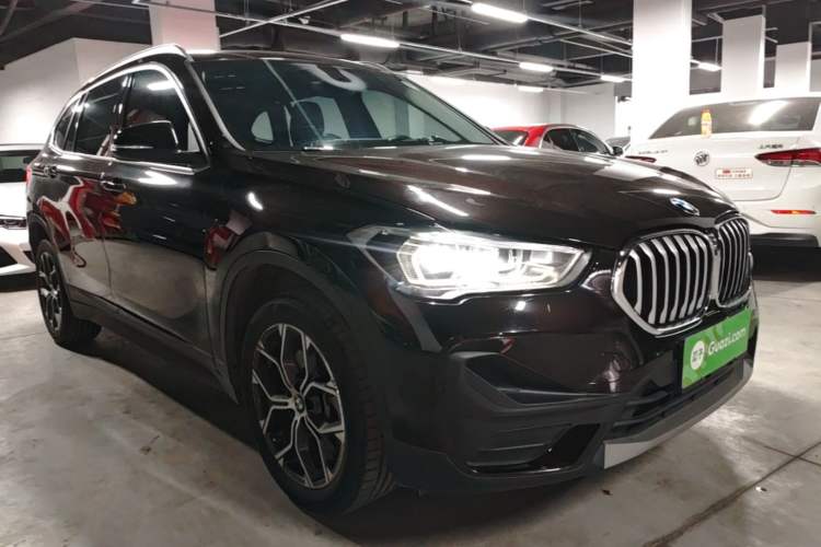 Used BMW X1 2020 sDrive25Li Leading Model Front Right 45 Deg