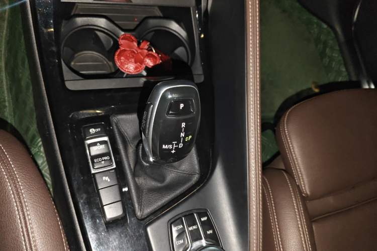 Used BMW X1 2020 sDrive20Li Premium Edition Gear Lever