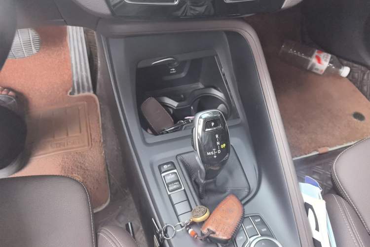 Used BMW X1 2020 sDrive25Li Leading Model Gear Lever