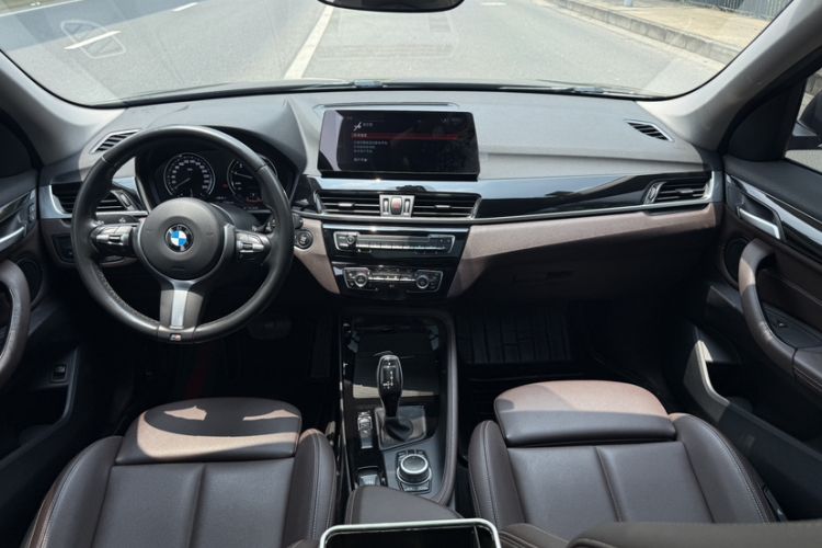 Used BMW X1 2020 sDrive20Li Premium Edition Interior 5