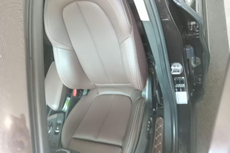 Used BMW X1 2020 sDrive25Li Leading Model Left Front Seat