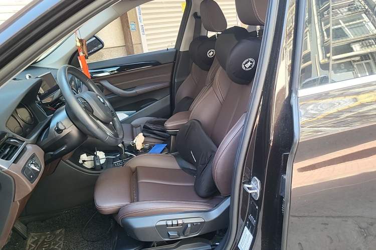 Used BMW X1 2020 sDrive20Li Fashion Model Left Front Seat