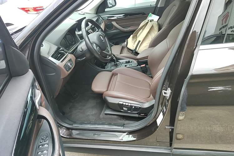 Used BMW X1 2020 sDrive20Li Fashion Model Left Front Seat