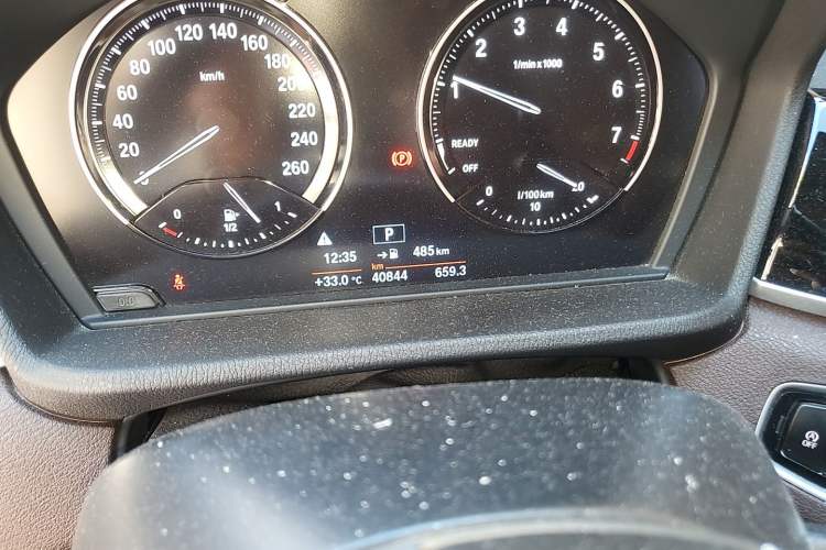 Used BMW X1 2020 sDrive20Li Fashion Model Odometer Close Up