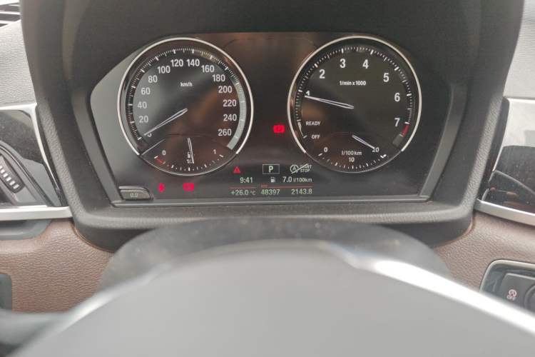 Used BMW X1 2020 sDrive20Li Fashion Model Odometer Close Up