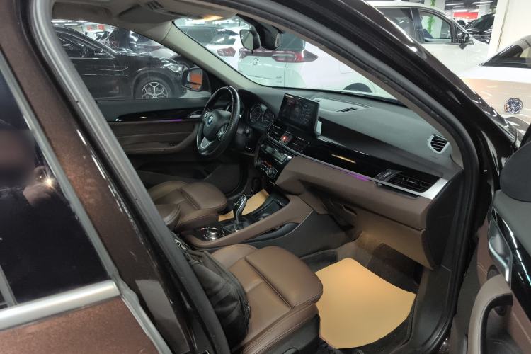 Used BMW X1 2020 sDrive25Li Leading Model Right Front Seat