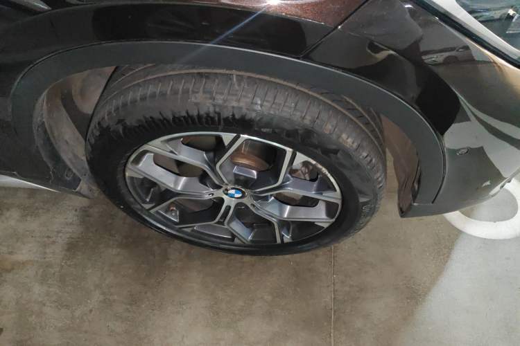 Used BMW X1 2020 sDrive20Li Premium Edition Right Front Wheel Hub