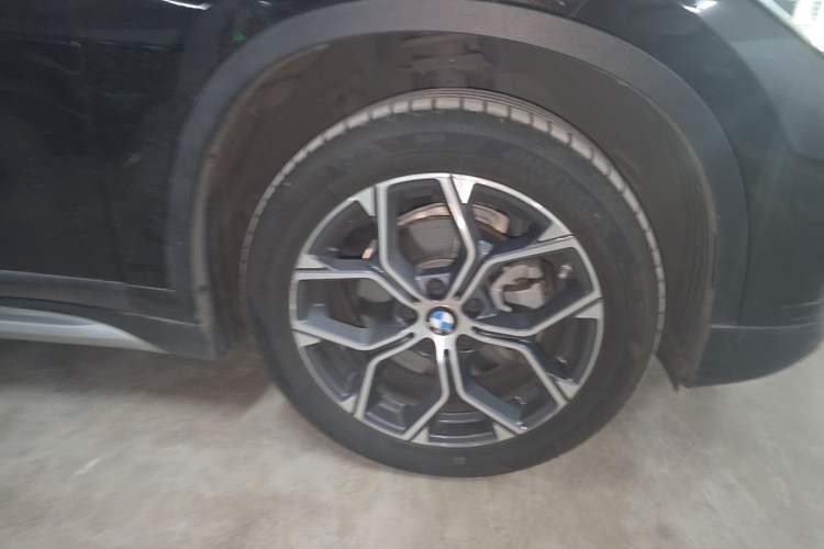 Used BMW X1 2020 sDrive20Li Premium Edition Right Front Wheel Hub