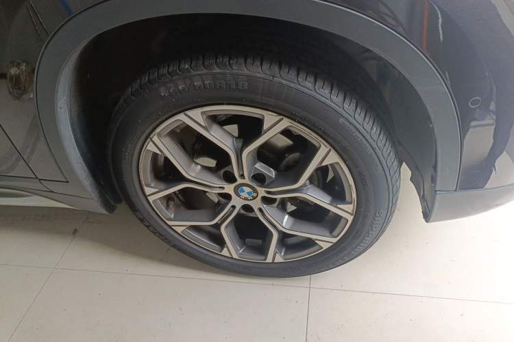 Used BMW X1 2020 sDrive20Li Premium Edition Right Front Wheel Hub