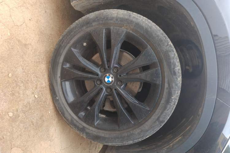 Used BMW X1 2020 sDrive20Li Fashion Model Right Front Wheel Hub