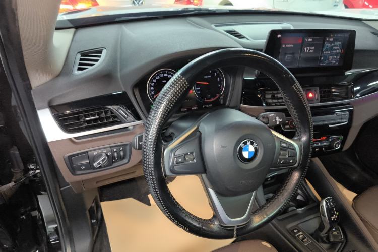 Used BMW X1 2020 sDrive25Li Leading Model Steering Wheel