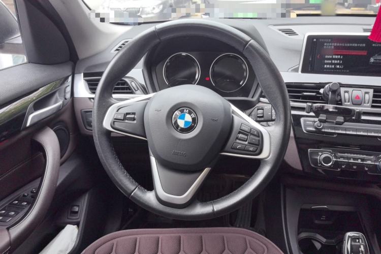 Used BMW X1 2020 sDrive20Li Fashion Model Steering Wheel