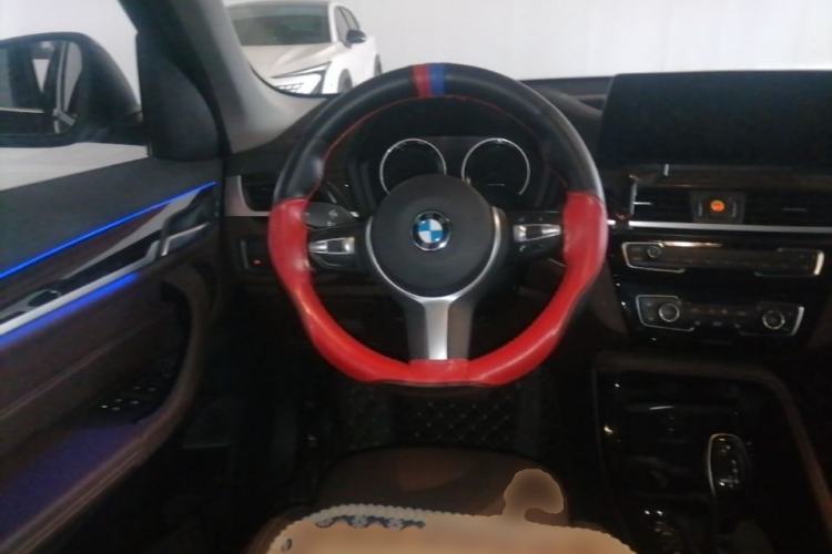 Used BMW X1 2020 xDrive25Li Luxury Edition Steering Wheel