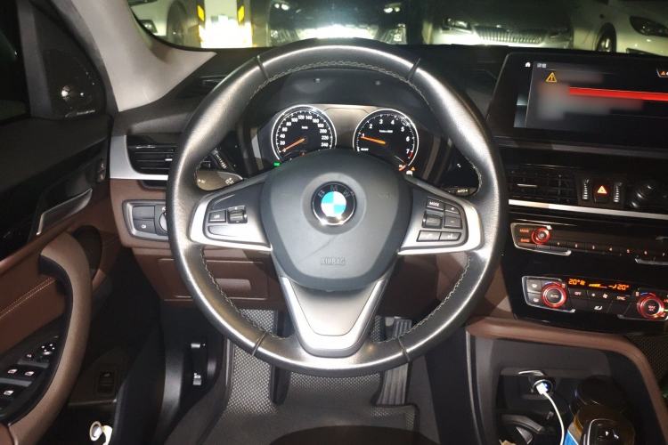 Used BMW X1 2020 sDrive25Li Leading Model Steering Wheel