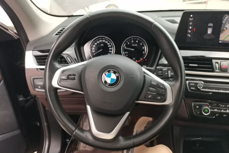 Used BMW X1 2020 sDrive25Li Leading Model Steering Wheel
