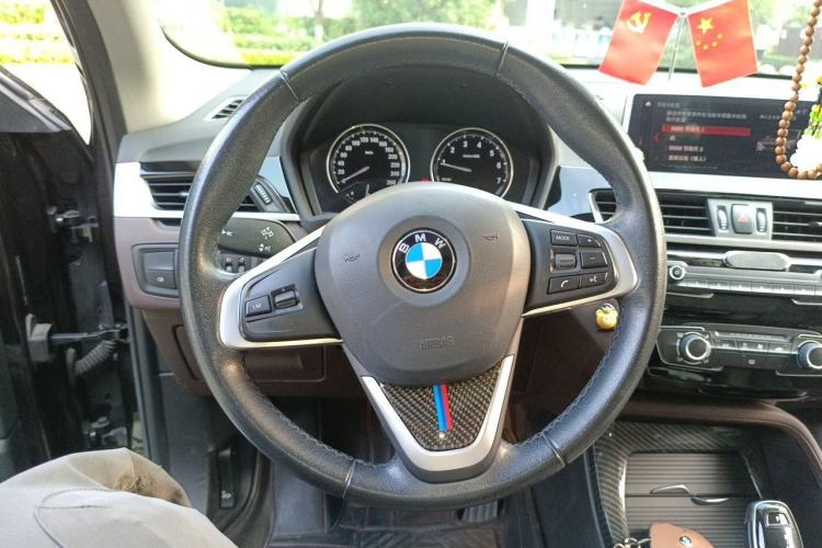 Used BMW X1 2020 sDrive20Li Fashion Model Steering Wheel
