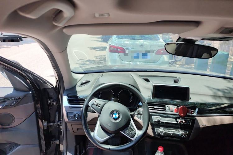 Used BMW X1 2020 sDrive20Li Fashion Model Steering Wheel
