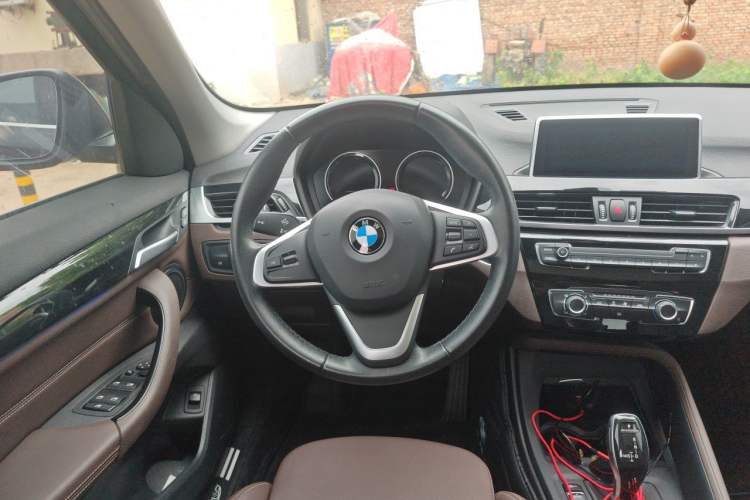 Used BMW X1 2020 sDrive20Li Fashion Model Steering Wheel
